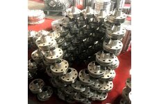 平焊帶頸法蘭的尺寸和規(guī)格如何確定？